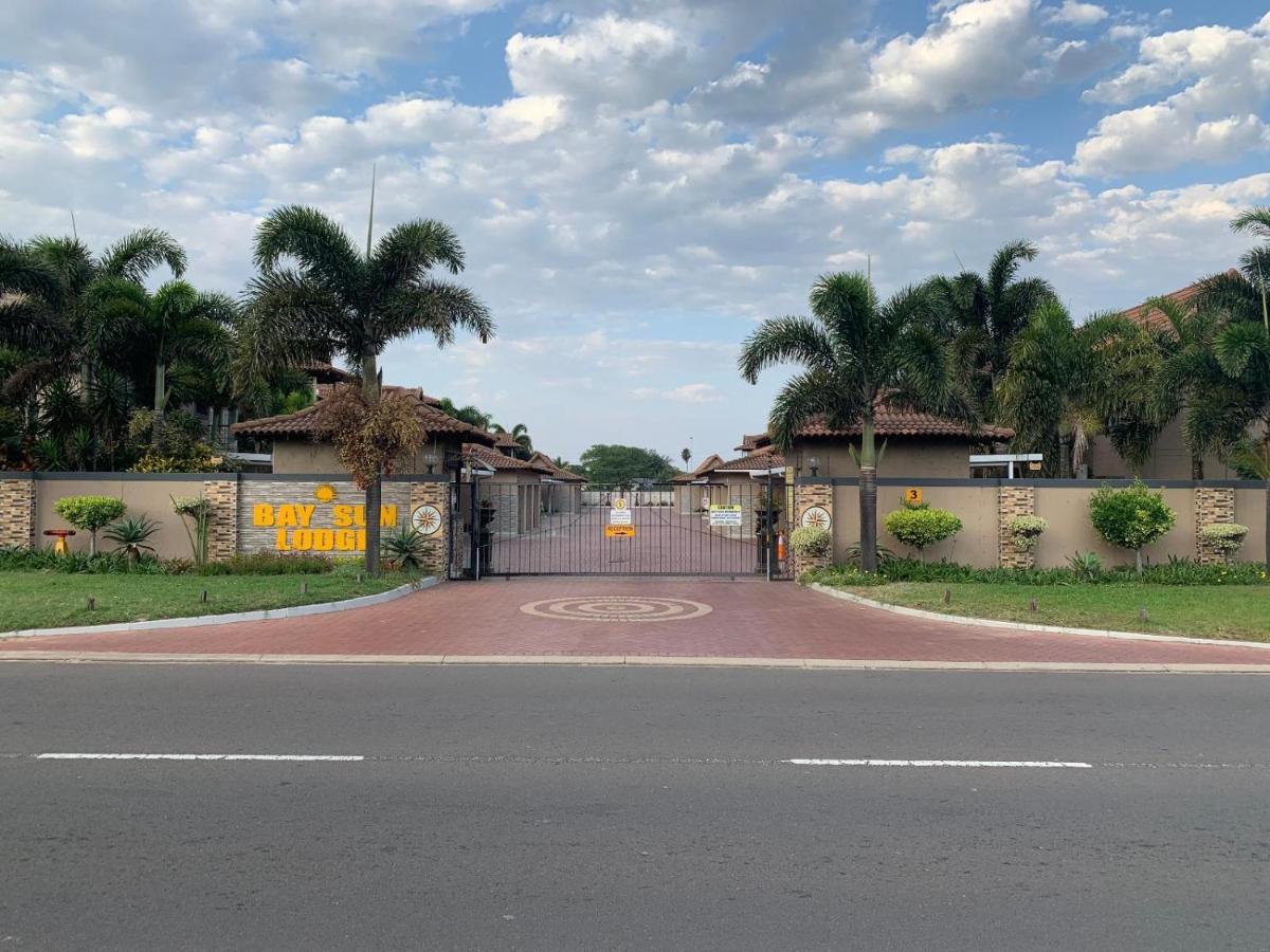 Bay Sun Lodge Richards Bay Exterior photo